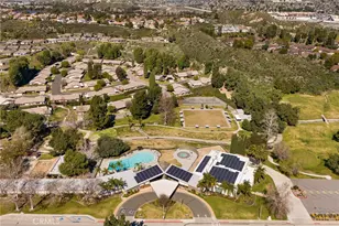 26807 Cir of the Oaks, Newhall, CA 91321 - Photo 33