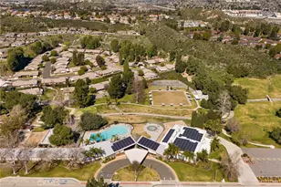 26807 Cir of the Oaks, Newhall, CA 91321 - Photo 35