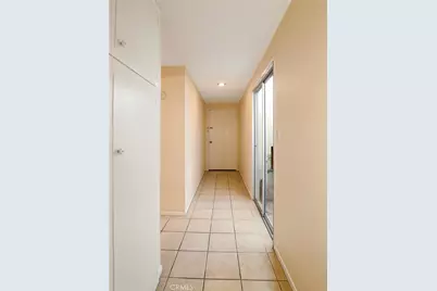 26807 Circle Of The Oaks, Newhall, CA 91321 - Photo 19