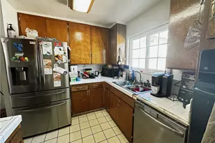 1387 Cherry Ave, Simi Valley, CA 93065 - Photo 9