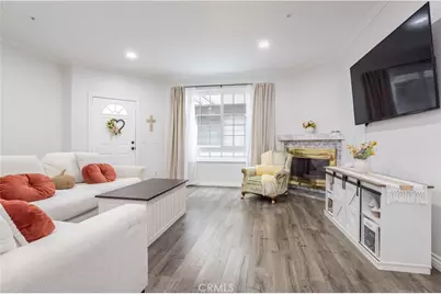 18347 Saticoy Street #35, Reseda, CA 91335 - Photo 3