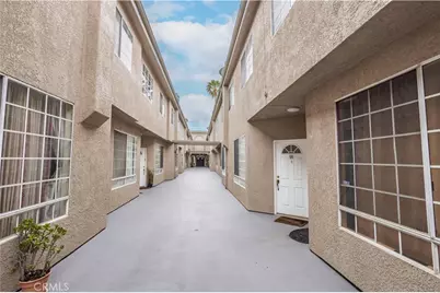 18347 Saticoy Street #35, Reseda, CA 91335 - Photo 27