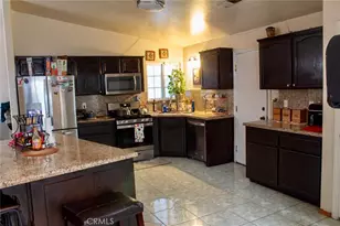 2901 Flint Hills, Bakersfield, CA 93313 - Photo 7