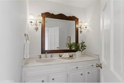 3906 Lake Vista Court, Encino, CA 91316 - Photo 9