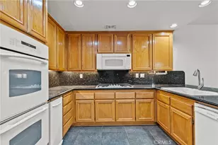 24436 Hampton Dr, Valencia, CA 91355 - Photo 17