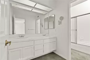 24436 Hampton Dr, Valencia, CA 91355 - Photo 27