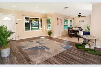 11471 Orcas Avenue, Sylmar, CA 91342 - Photo 5