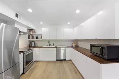 1550 N Laurel Avenue #201, Los Angeles, CA 90046 - Photo 9