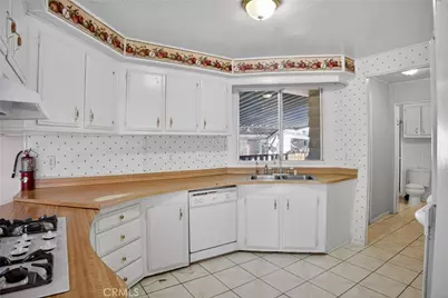 3300 W 15th St Street #50, Rosamond, CA 93560 - Photo 13