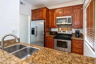 7632 Topanga Canyon #117, Canoga Park, CA 91304 - Photo 3