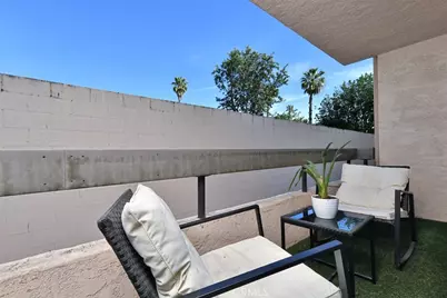 11911 Magnolia Boulevard #16, Valley Village, CA 91607 - Photo 15