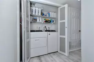 11911 Magnolia Blvd, Valley Village, CA 91607 - Photo 29