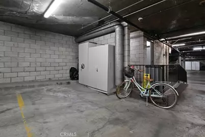 11911 Magnolia Boulevard #16, Valley Village, CA 91607 - Photo 37