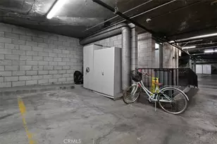 11911 Magnolia Blvd, Valley Village, CA 91607 - Photo 37