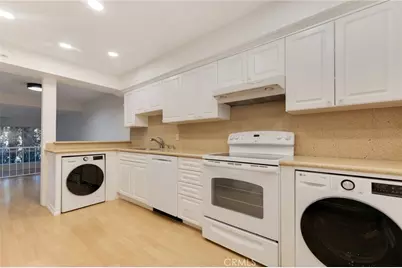 4807 Woodley Avenue #208, Encino, CA 91436 - Photo 15