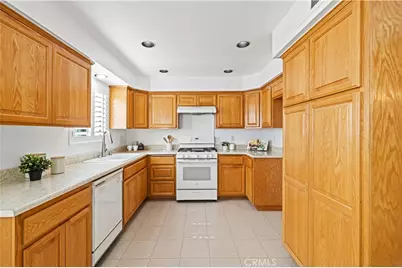 9000 Vanalden Avenue #108, Northridge, CA 91324 - Photo 9