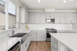 18175 Meridian Ln, Saugus, CA 91350 - Photo 11