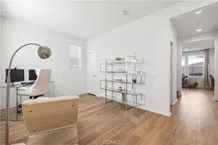 18175 Meridian Ln, Saugus, CA 91350 - Photo 3