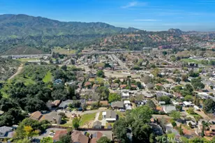 25030 Atwood Blvd, Newhall, CA 91321 - Photo 31