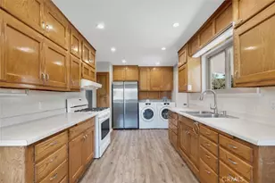 25030 Atwood Blvd, Newhall, CA 91321 - Photo 11