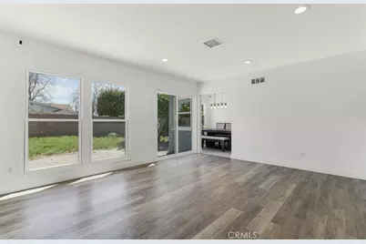 10926 Gaynor Avenue, Granada Hills, CA 91344 - Photo 5