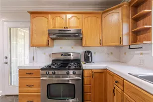 5888 Oak Knolls, Simi Valley, CA 93063 - Photo 17