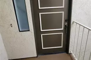 18126 Sundowner Way, Canyon Country, CA 91387 - Photo 3