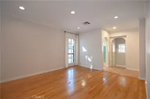 4905 Alhama, Woodland Hills, CA 91364 - Photo 19