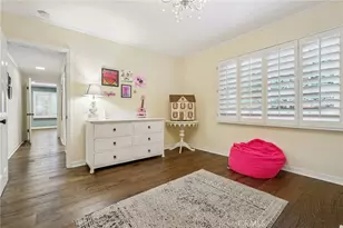 15815 Castlewoods Dr, Sherman Oaks, CA 91403 - Photo 23