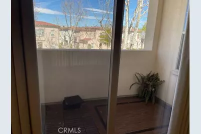 22014 Moveo, Saugus, CA 91350 - Photo 11