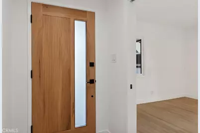 8537 Langdon, North Hills, CA 91343 - Photo 5