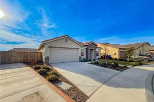 3317 Whispering Brk Ln, Shafter, CA 93263 - Photo 3