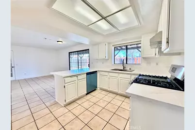 37727 Boxthorn, Palmdale, CA 93552 - Photo 9