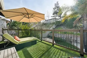 25317 Heather Vale St, Saugus, CA 91350 - Photo 25