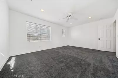 25317 Heather Vale Street, Saugus, CA 91350 - Photo 33