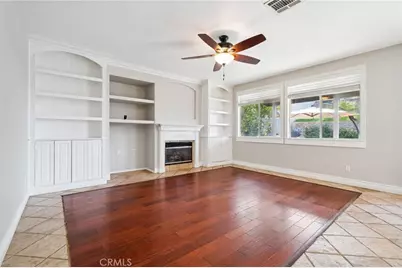 25317 Heather Vale Street, Saugus, CA 91350 - Photo 13
