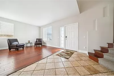 25317 Heather Vale Street, Saugus, CA 91350 - Photo 5