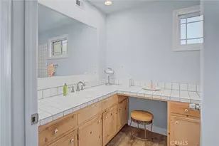 24348 Cross, Newhall, CA 91321 - Photo 27