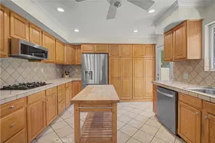 24348 Cross, Newhall, CA 91321 - Photo 11