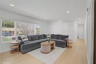 24348 Cross, Newhall, CA 91321 - Photo 5