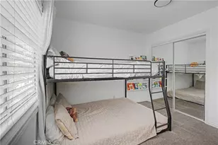 24348 Cross, Newhall, CA 91321 - Photo 17