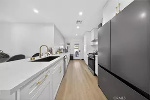 17007 Bassett St, Van Nuys, CA 91406 - Photo 29