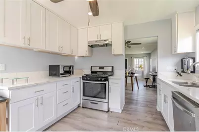 1100 W 103rd Street, Los Angeles, CA 90044 - Photo 11