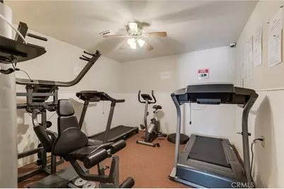 19545 Sherman Way #47, Reseda, CA 91335 - Photo 47