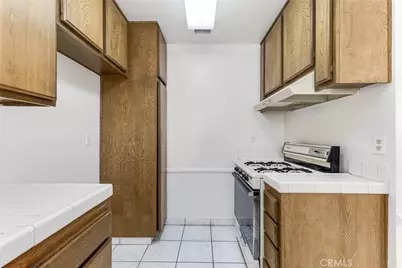 19545 Sherman Way #47, Reseda, CA 91335 - Photo 23