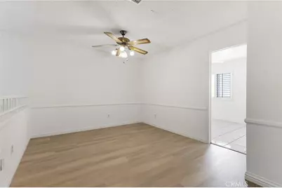 19545 Sherman Way #47, Reseda, CA 91335 - Photo 17