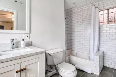 1572 S Ridgeley, Los Angeles, CA 90019 - Photo 11