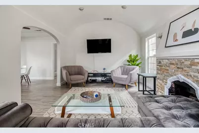 1572 S Ridgeley, Los Angeles, CA 90019 - Photo 7