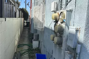 4512 Wesley Ave, Los Angeles, CA 90037 - Photo 3