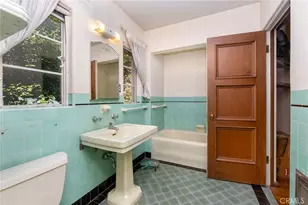 3653 Shannon, Los Angeles, CA 90027 - Photo 29